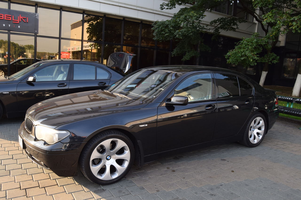 BMW 7 e65